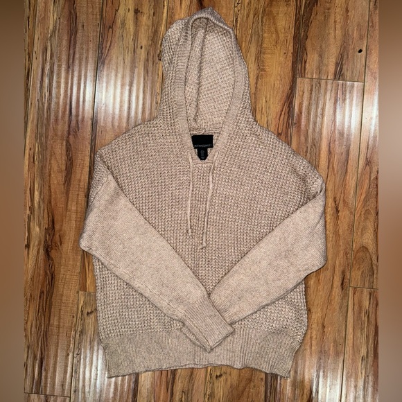 🔸SALE🔸 Tan Hooded Sweater - Picture 2 of 7